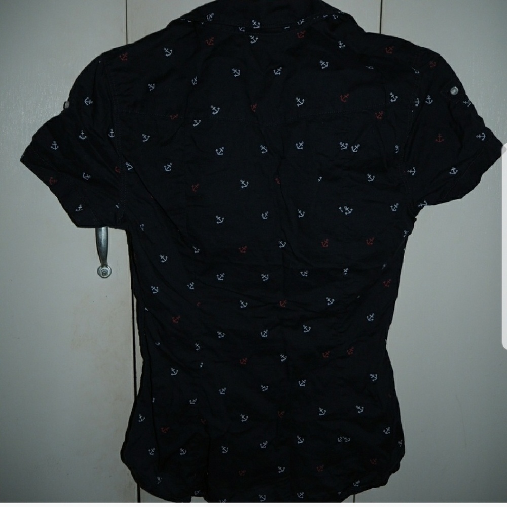 Anchor print button up - Picture 2 of 3